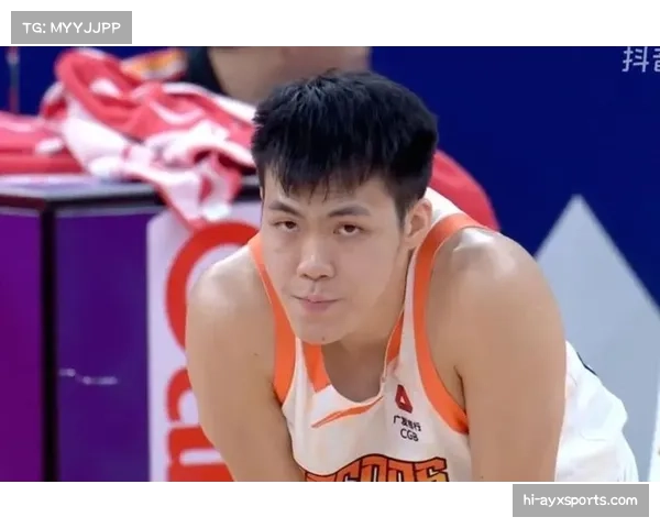 庞峥麟新秀赛季表现惊艳，成首位连续两场得分助攻上双本土球员